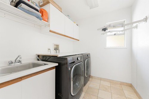 3968 Frames Place, North Vancouver, BC 