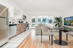 206-1688 Cypress Street  Vancouver, BC V6J 5J1