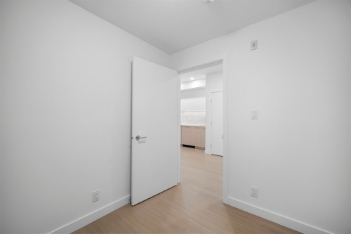 414-150 James Road, Port Moody, BC 