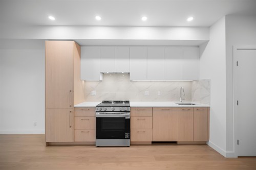 414-150 James Road, Port Moody, BC 