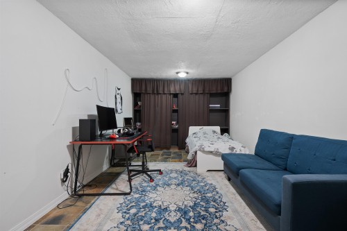 5625 Eagle Court, North Vancouver, BC 