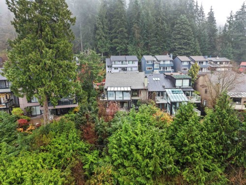 5625 Eagle Court, North Vancouver, BC 