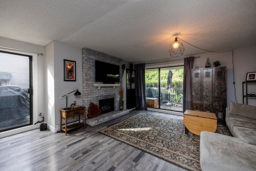 3132 Lonsdale Avenue, North Vancouver, BC 