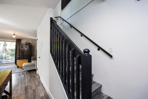 3132 Lonsdale Avenue, North Vancouver, BC 