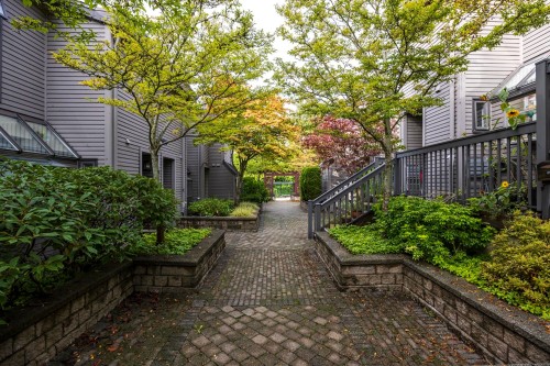 3132 Lonsdale Avenue, North Vancouver, BC 