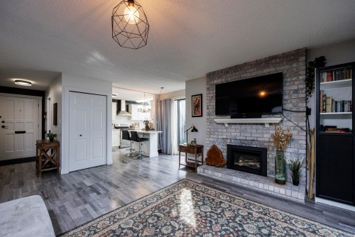 3132 Lonsdale Avenue, North Vancouver, BC 