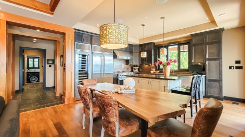 5125 Indian River Drive, North Vancouver, BC 