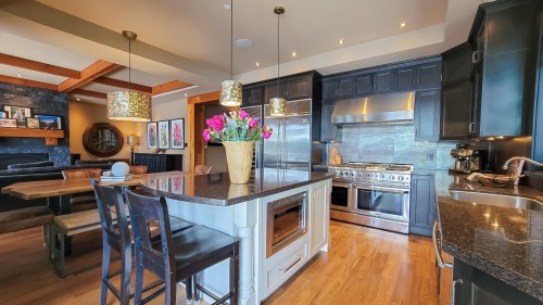 5125 Indian River Drive, North Vancouver, BC 