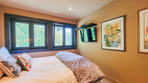 5125 Indian River Drive, North Vancouver, BC 