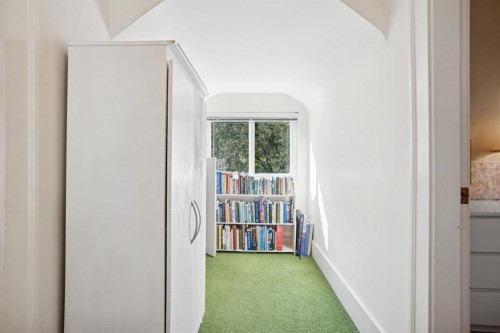 Upper-1506 Kamloops Street, Vancouver, BC 