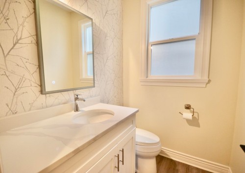 3398 Plateau Boulevard, Coquitlam, BC 