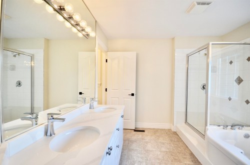 3398 Plateau Boulevard, Coquitlam, BC 