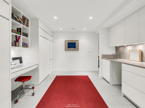 1747 Balaclava Street, Vancouver, BC 