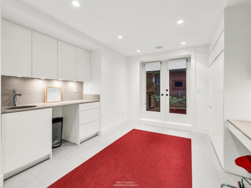 1747 Balaclava Street, Vancouver, BC 