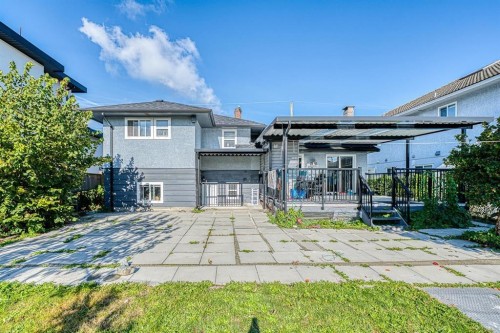 7768 18th Avenue  Burnaby, BC V3N 1J2