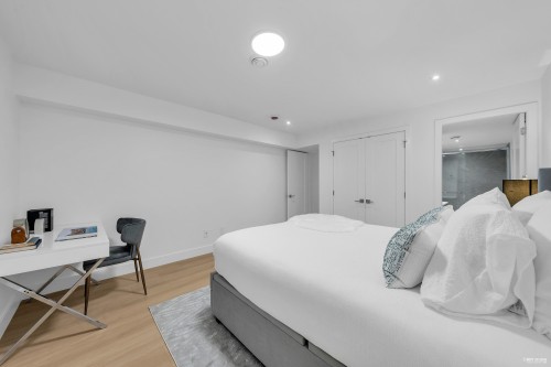 101-1125 Cartier Avenue, Coquitlam, BC 