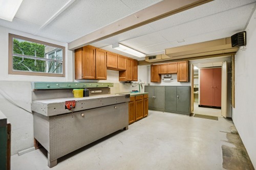 5525 Crown Street, Vancouver, BC 