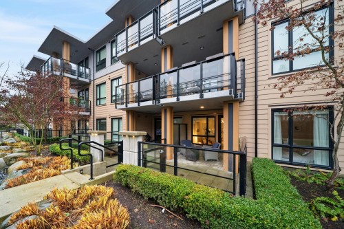 201-3220 Connaught Crescent, North Vancouver, BC 