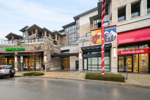 201-3220 Connaught Crescent, North Vancouver, BC 