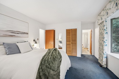 2174 Hoskins Road, North Vancouver, BC 