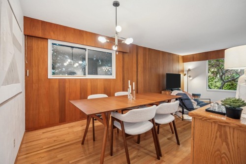 2174 Hoskins Road, North Vancouver, BC 