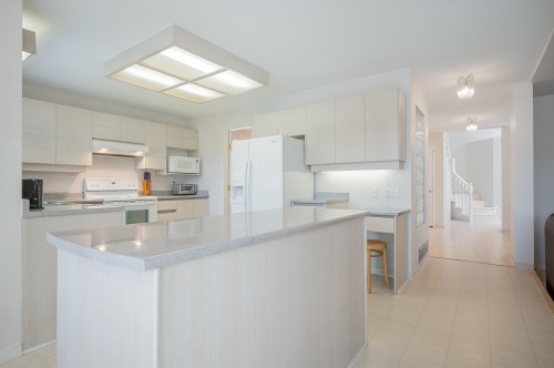 3320 Abbey Lane, Coquitlam, BC 