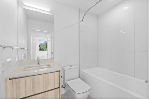 807 33Rd Avenue W, Vancouver, BC 