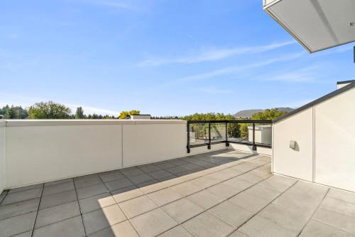 807 33Rd Avenue W, Vancouver, BC 