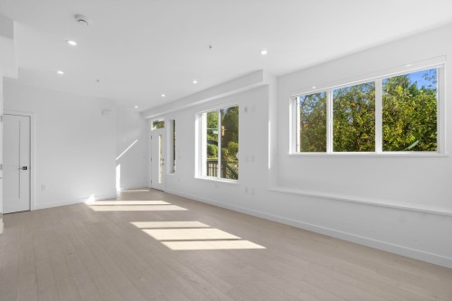 807 33Rd Avenue W, Vancouver, BC 