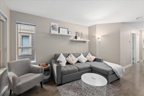 316-7131 Stride Avenue  Burnaby, BC V3N 0E3