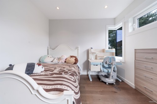 3781 24Th Avenue W, Vancouver, BC 