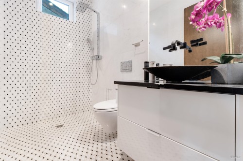 3781 24Th Avenue W, Vancouver, BC 