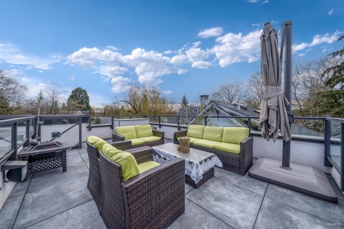 3781 24Th Avenue W, Vancouver, BC 