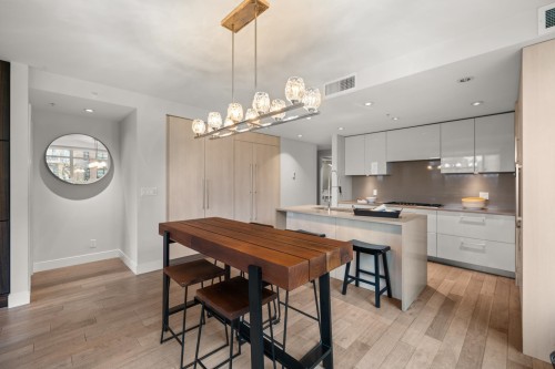 204-210 Salter Street, New Westminster, BC 