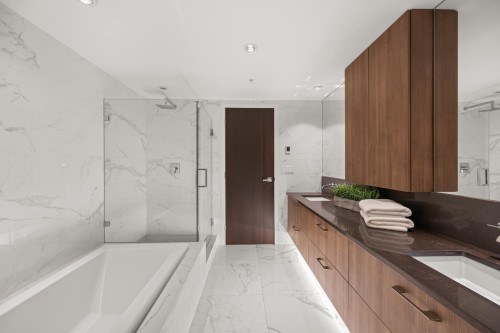 204-210 Salter Street, New Westminster, BC 