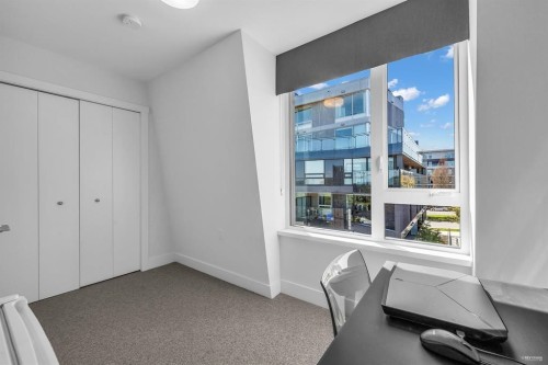 7623 Yukon Street, Vancouver, BC 