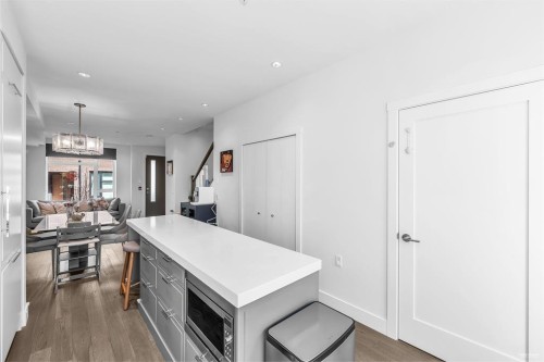 7623 Yukon Street, Vancouver, BC 