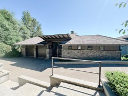  West Vancouver, BC None