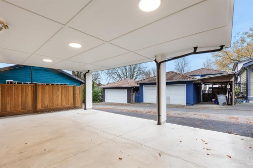 2609 Dundas Street, Vancouver, BC 