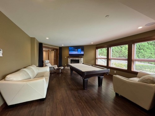 Lower-20998 River Rd, Maple Ridge, BC 