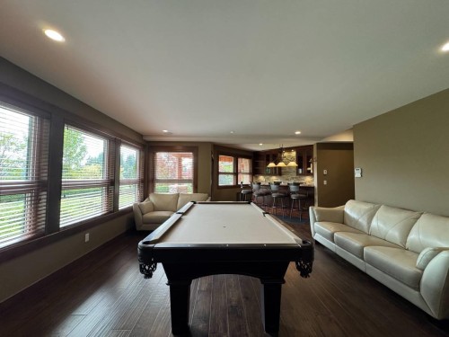 Lower-20998 River Rd, Maple Ridge, BC 