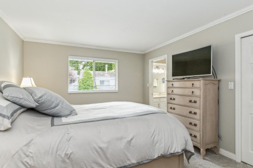 11450 207A Street, Maple Ridge, BC 