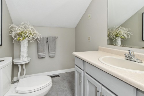 11450 207A Street, Maple Ridge, BC 