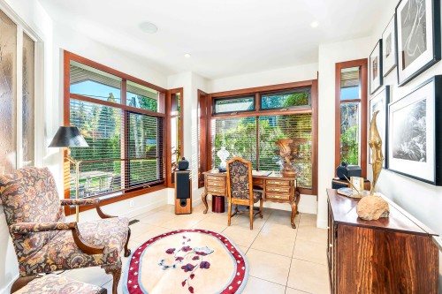 389 Moyne Drive, West Vancouver, BC 