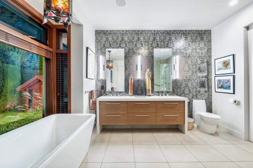 389 Moyne Drive, West Vancouver, BC 