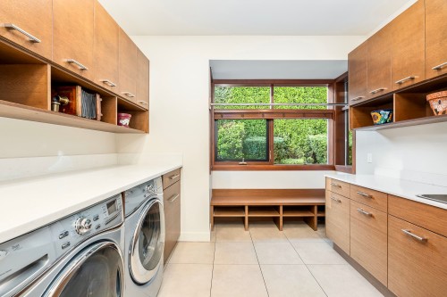 389 Moyne Drive, West Vancouver, BC 