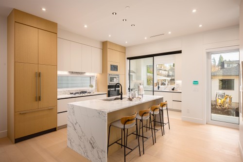 7380 Maple Street, Vancouver, BC 