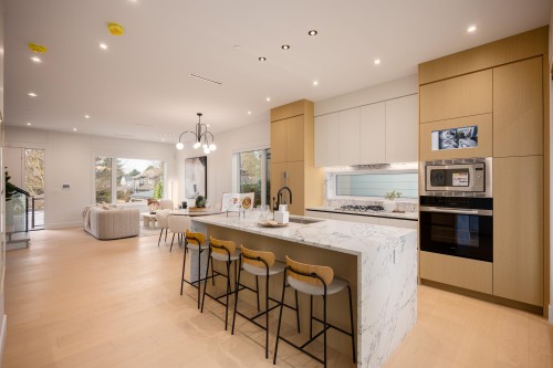 7380 Maple Street, Vancouver, BC 