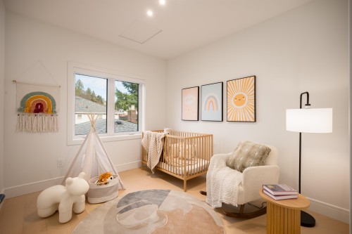 7382 Maple Street, Vancouver, BC 