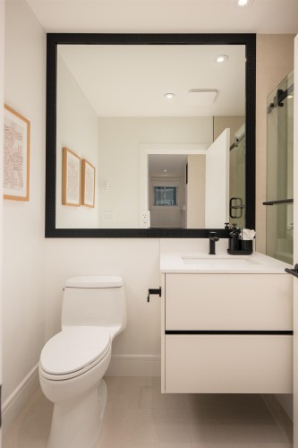 7382 Maple Street, Vancouver, BC 